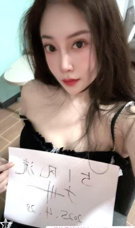 白云性感御姐萱萱 3