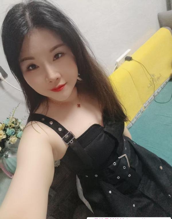 翘臀诱人悦儿 3