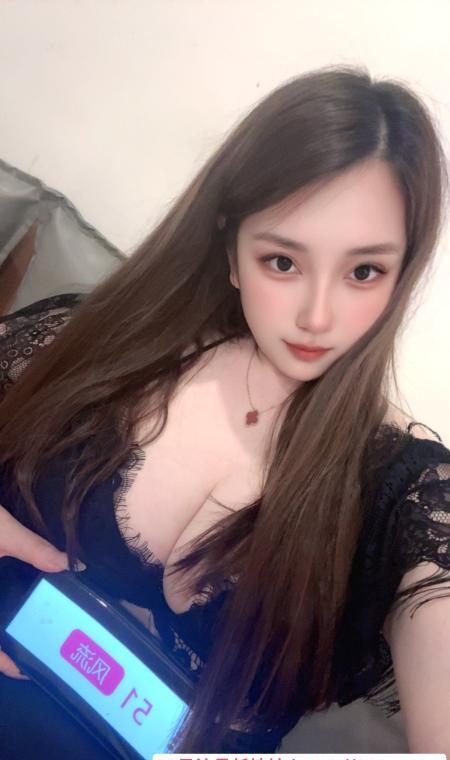 白云舌吻女神婷婷 3