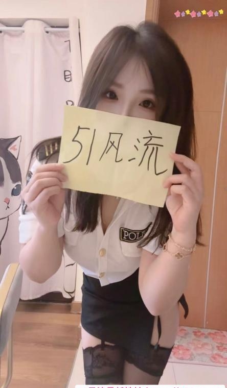 龙华潮喷骚妹 3