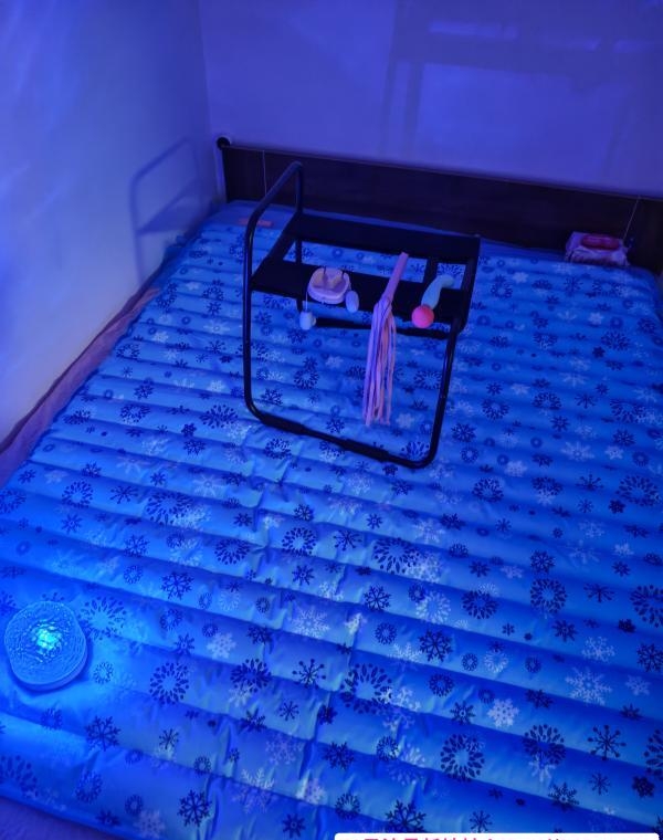 AV水床小刺猬 3