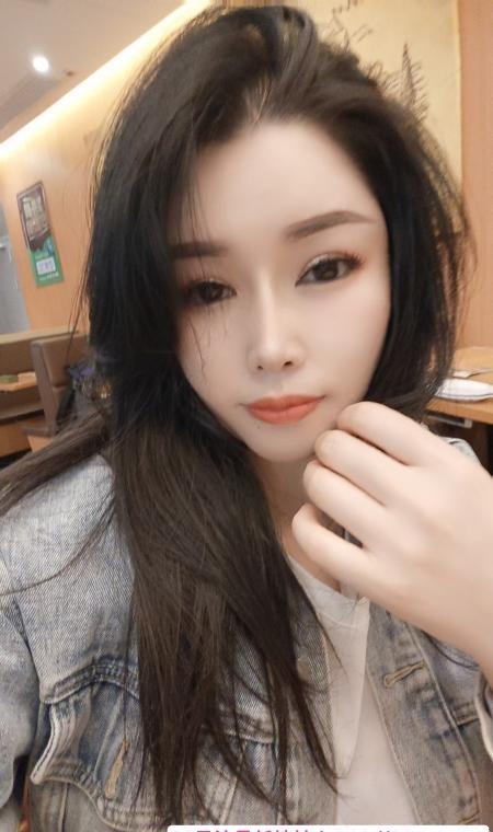 龙华小妮 3