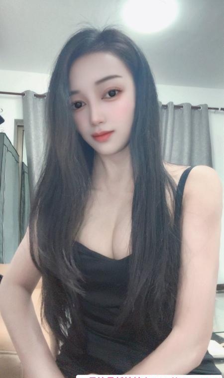 白云梅花园娇娇 3