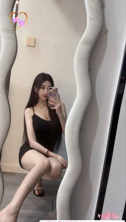 大胸大长腿甜心妹 3