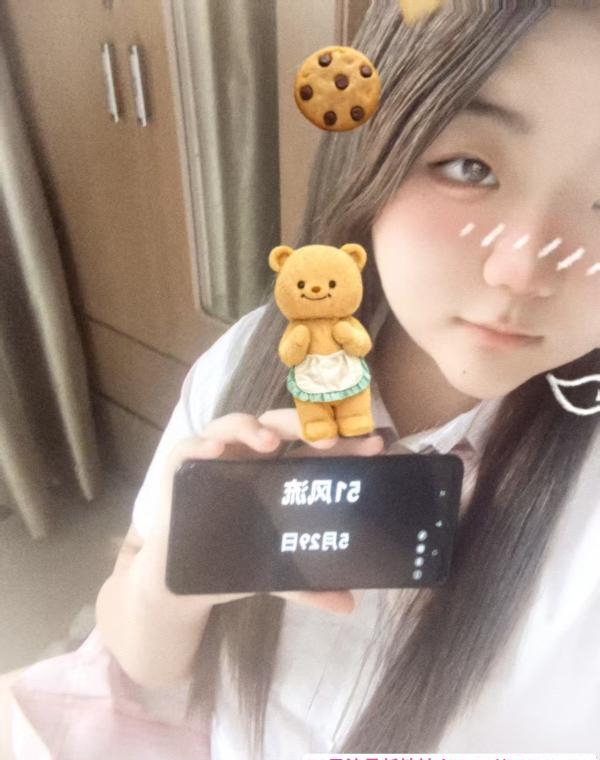 大臀嫩妹爽歪歪 3