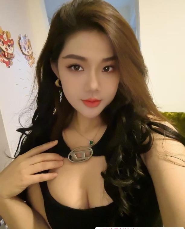 大胸颜值女友 3