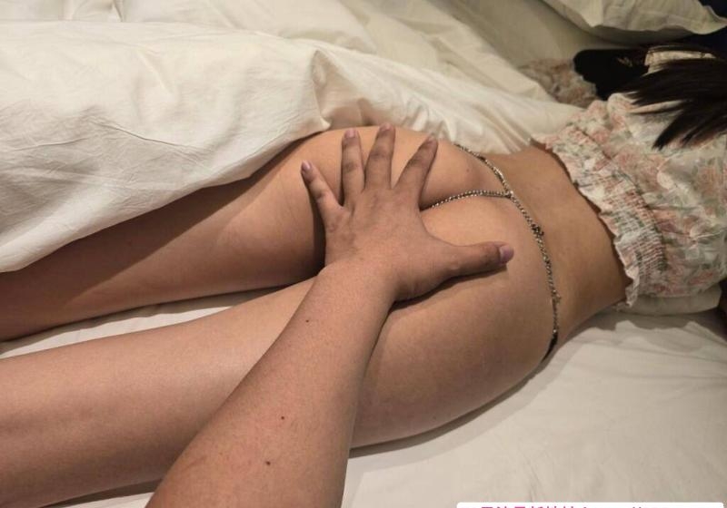上海粉嫩大胸玩诱惑 3