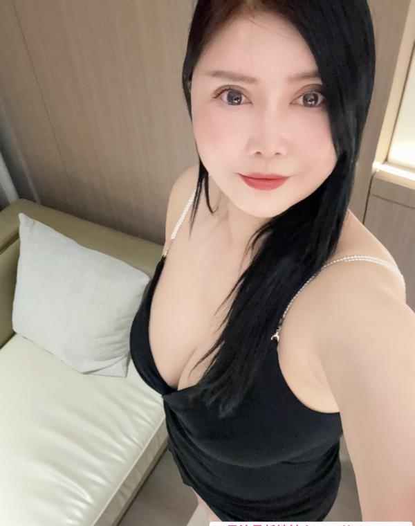莞式服务大奶 3
