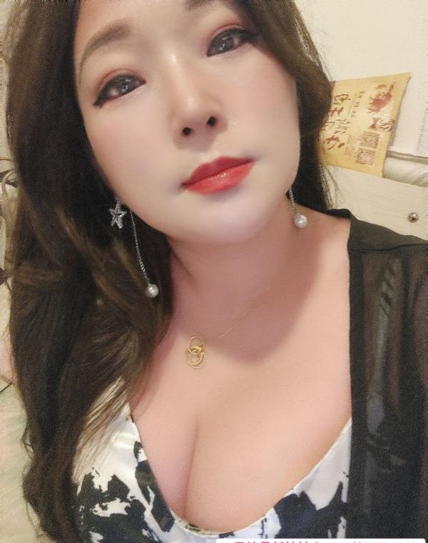 三通骚臀老师 3