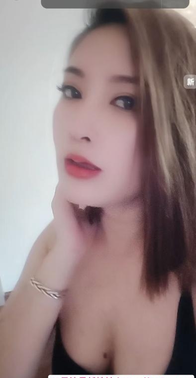 天津黑丝小骚逼 3