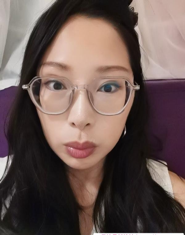 打卡三通少妇芯芯 3