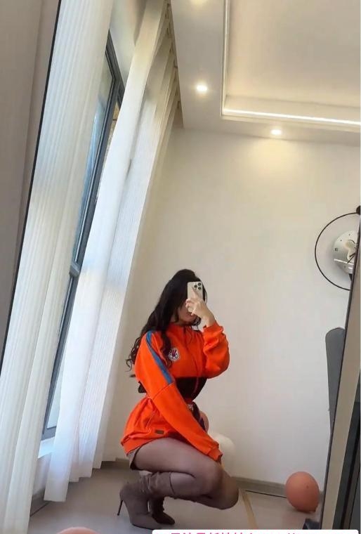 光谷大奶丝袜 3