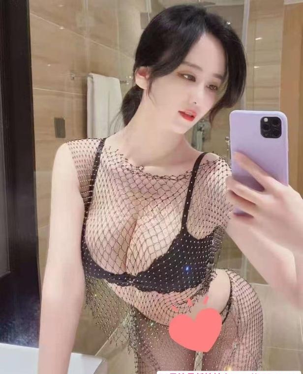 虹口高端嫩模T台海选 3