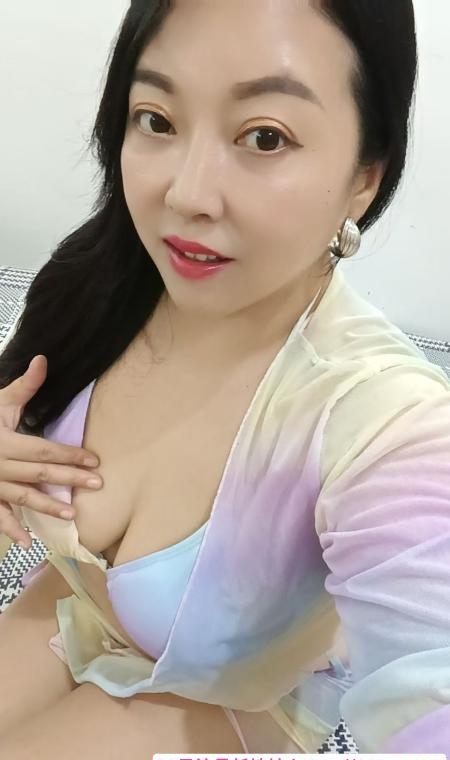 白云美臀熟妇 3