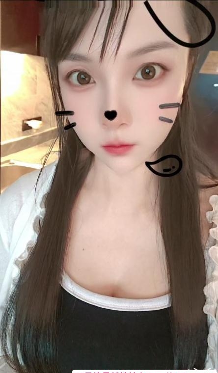 上城居家文静人妻 3