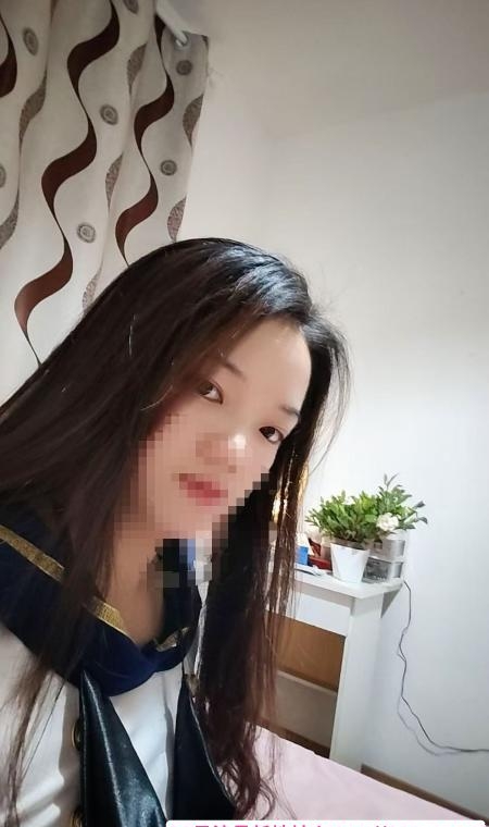 松江佘山居家潮喷妹 4