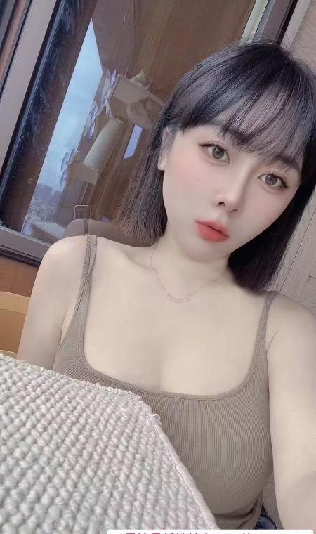 性感大胸御姐 4