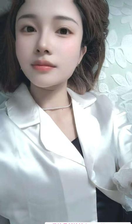 骨感的撩人美女 4