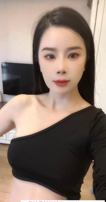 性感服务系少妇叶子 4