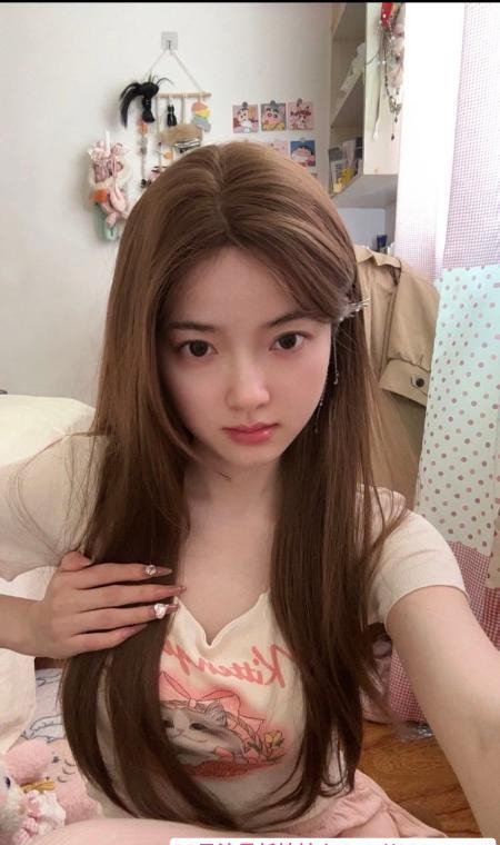 性感甜美李哈哈 4