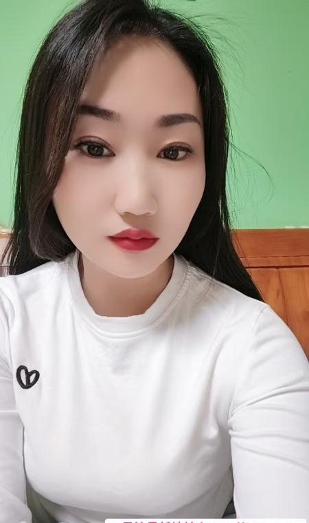 轻熟丹丹少妇 4