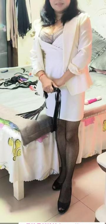 SM大胸泻火骚妇 4