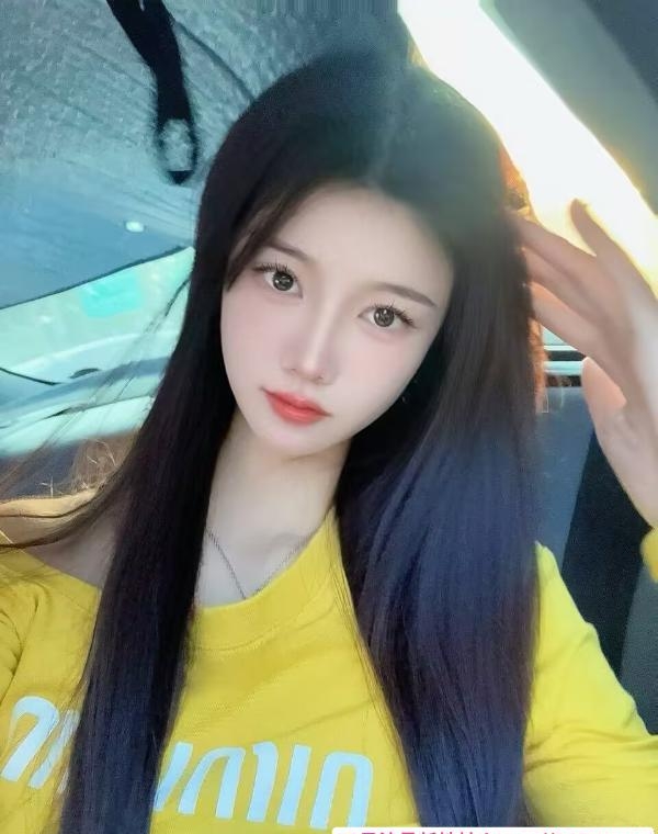 练瑜伽的小姐姐身材好 4
