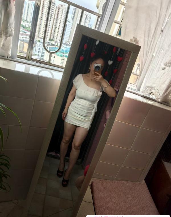 美艳熟妇莎莎 4