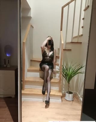 粉嫩小骚妇