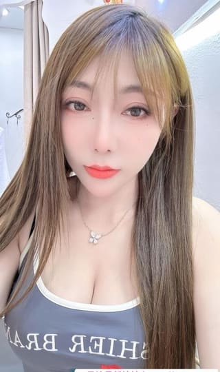 洪山大胸韩MM