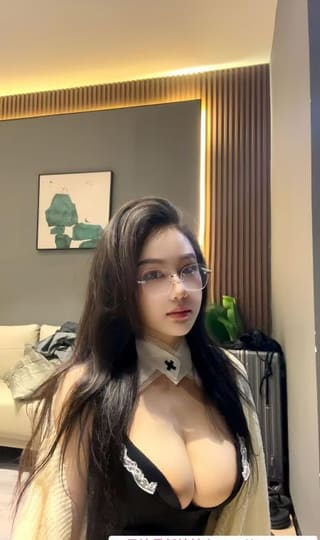 性感大奶白苏