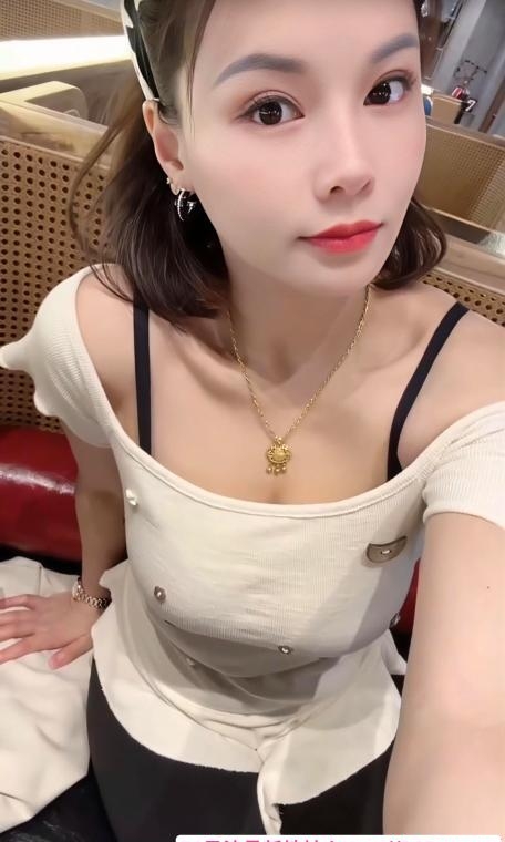 滨江少妇口活好 1