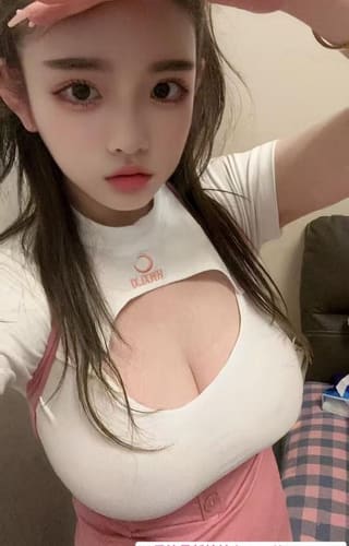萧山巨乳萝莉