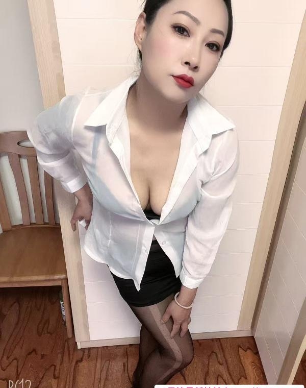 塘沽风骚少妇 1