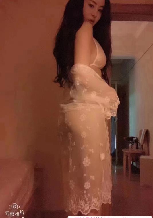 性感尤物卡卡 1