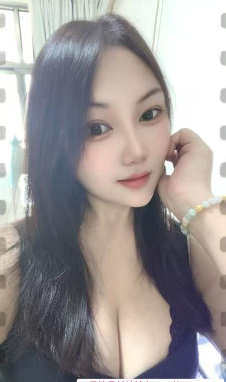 体验大奶骚狸儿 1