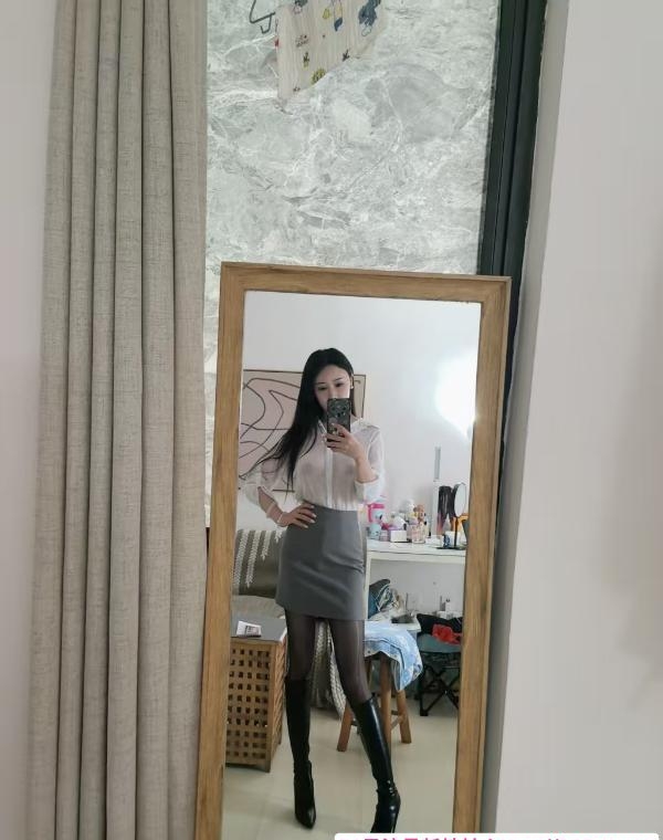 丝足女神小雅 1