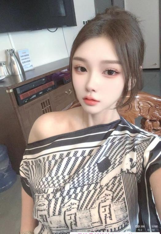普陀颜值大胸美女 1