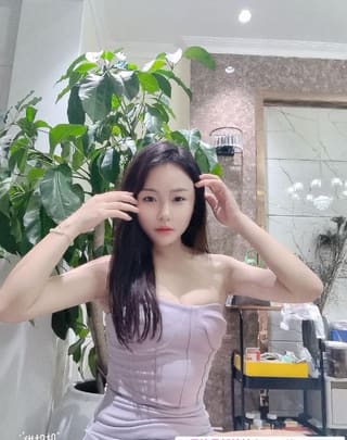 胸软手感好温柔妹子