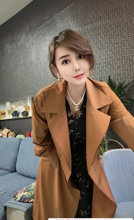 服务到位颜值妹子 1