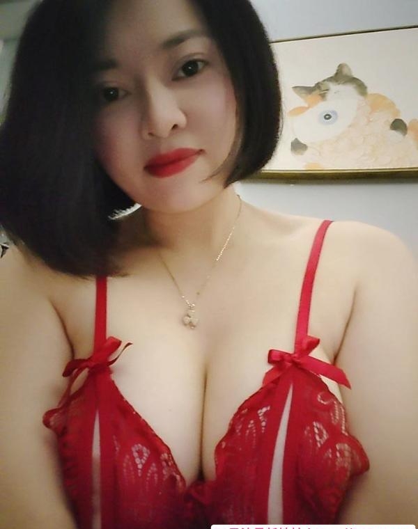 身材丰满骚少妇 1