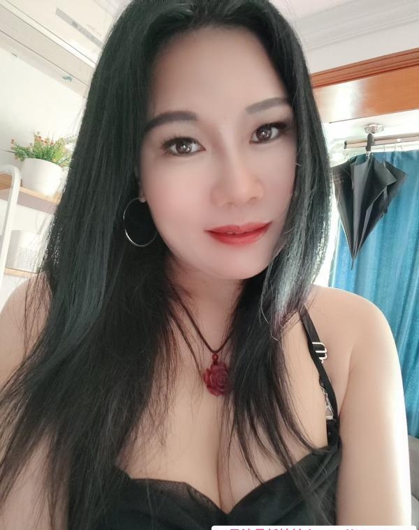 杨浦区风骚熟女 1