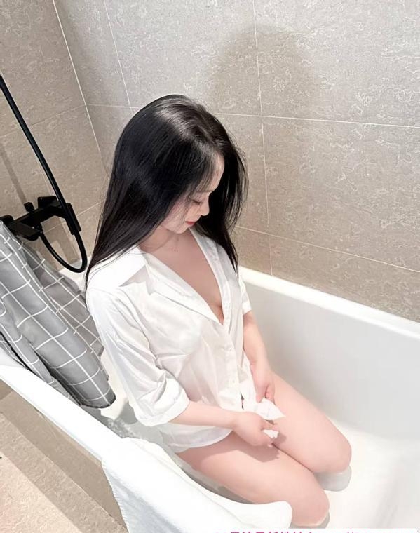 徐汇波大身材好妹子 1