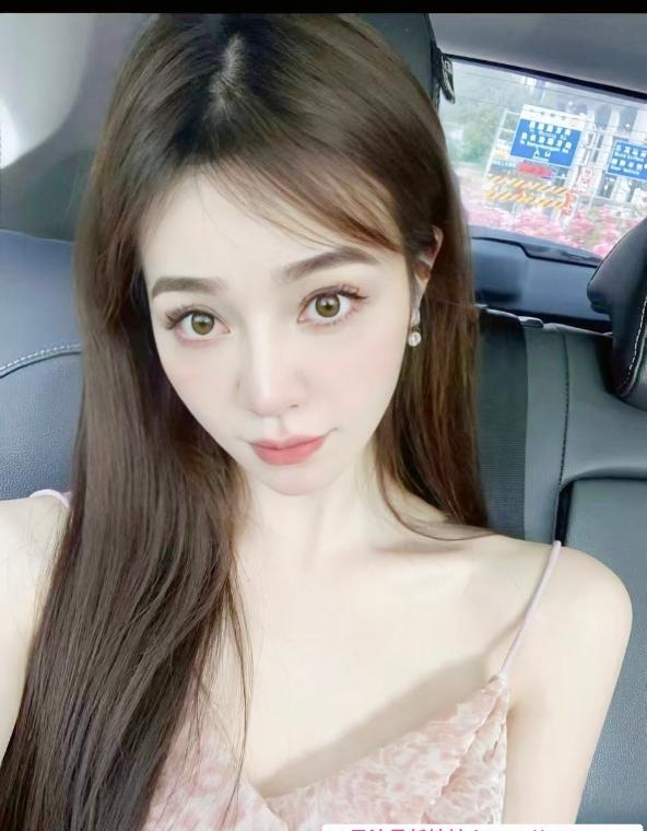 朝阳镜前小妖精彤彤 1
