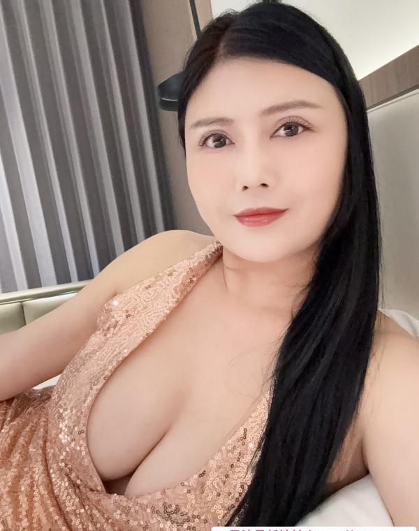 服务系科班大奶 1