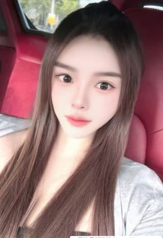 返食乳神小姐姐