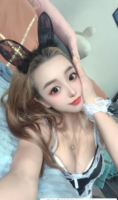 江岸娇小骚女慧慧 1