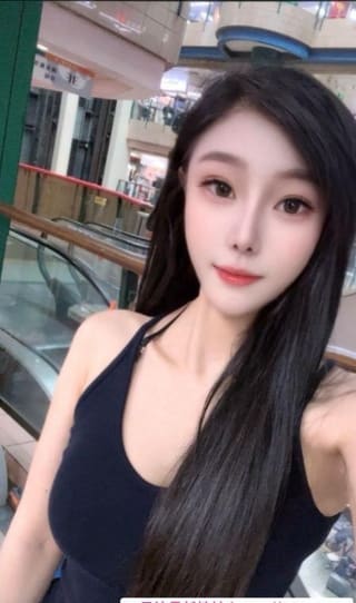 瑜伽美女小七