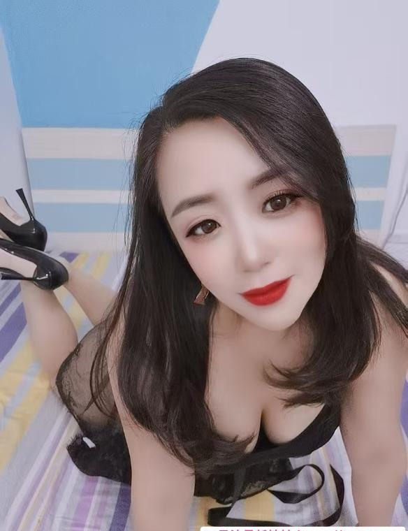 江南西服务系少妇 1