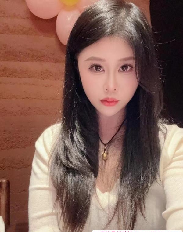 上城东站尤物 1